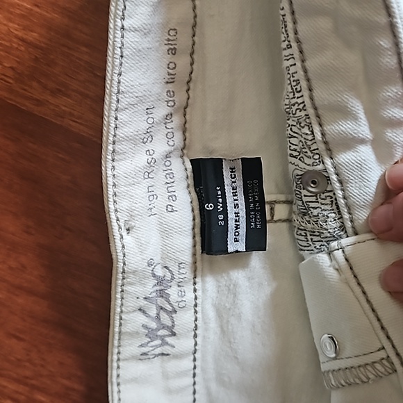 Massimo Power Stretch High Rise Denim Shorts Button Fly Raw Hem Sz 6/ 28 White - Picture 10 of 11